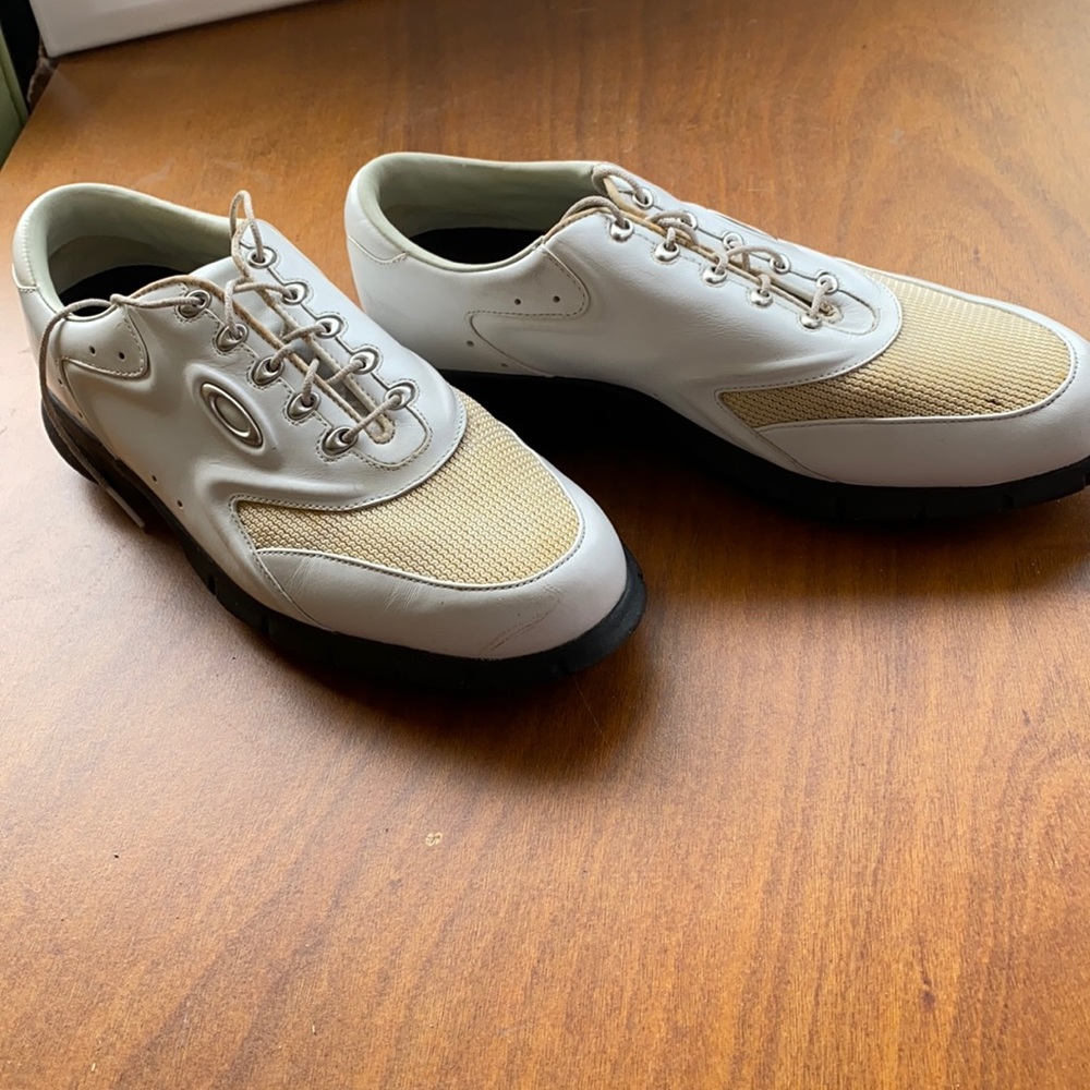 Men's Oakley golf shoes